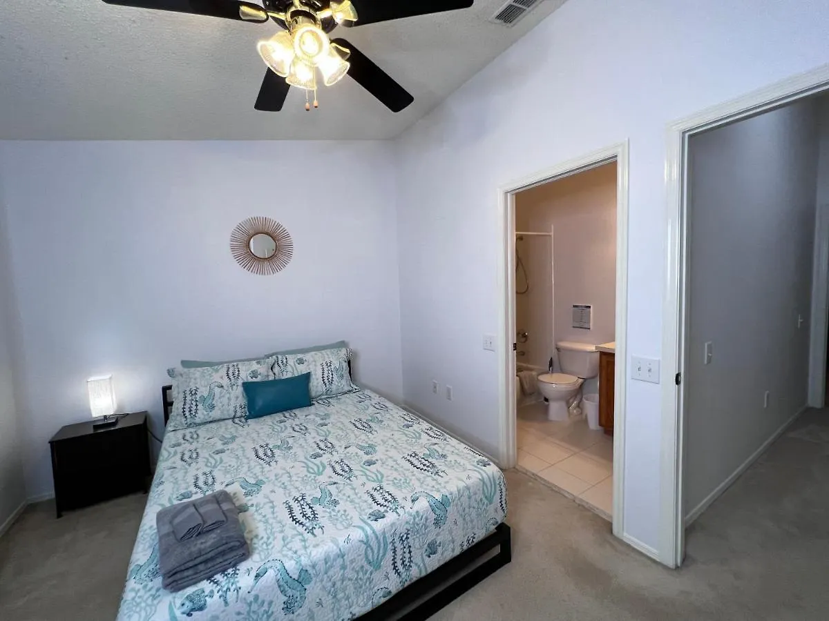 Elegant Long Stay -King Bed - Pool - Wifi - Tampa Palms - Moffitt - Gated - Pets Ok - In New Tampa By Hunters Green - Live Oak - Cory Lake Isles Area - H2 Holiday home