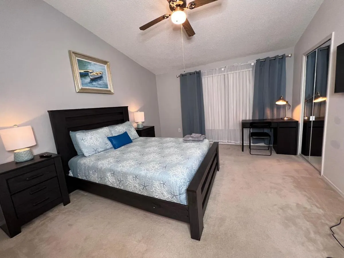 Holiday home Elegant Long Stay -King Bed - Pool - Wifi - Tampa Palms - Moffitt - Gated - Pets Ok - In New Tampa By Hunters Green - Live Oak - Cory Lake Isles Area - H2 United States